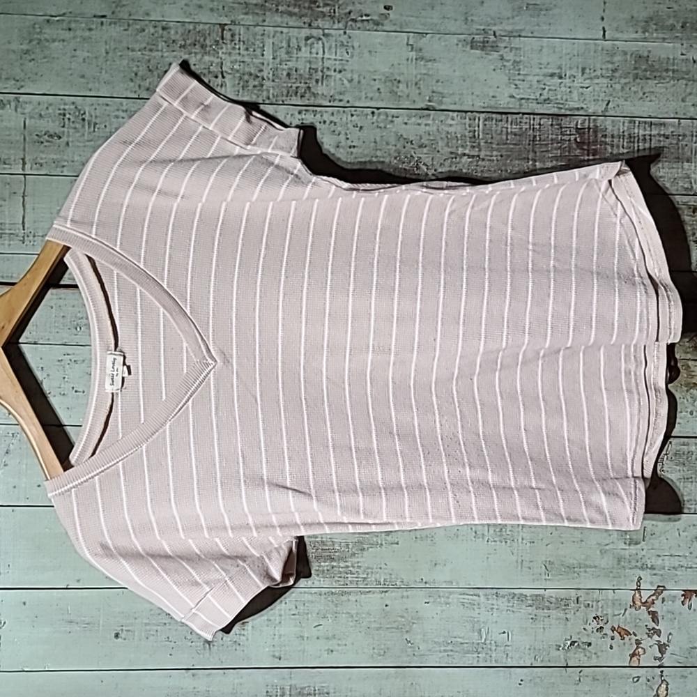 Sweet Lovely V-neck Top